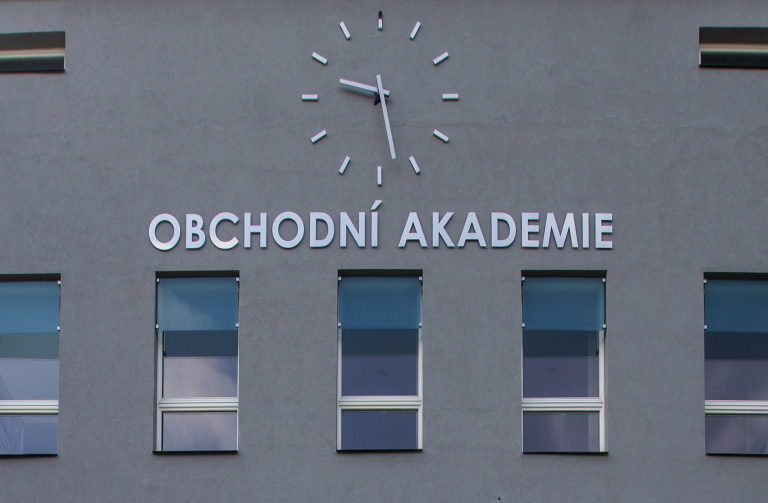 Obchodní JN 4